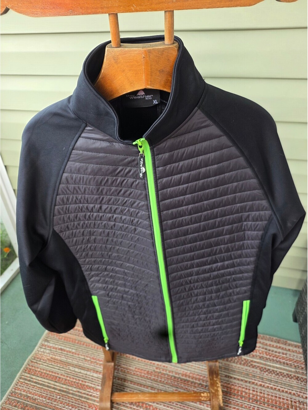 The Weather Co. Men's XL Black Quilted Softshell Jacket with Neon Green Zippers